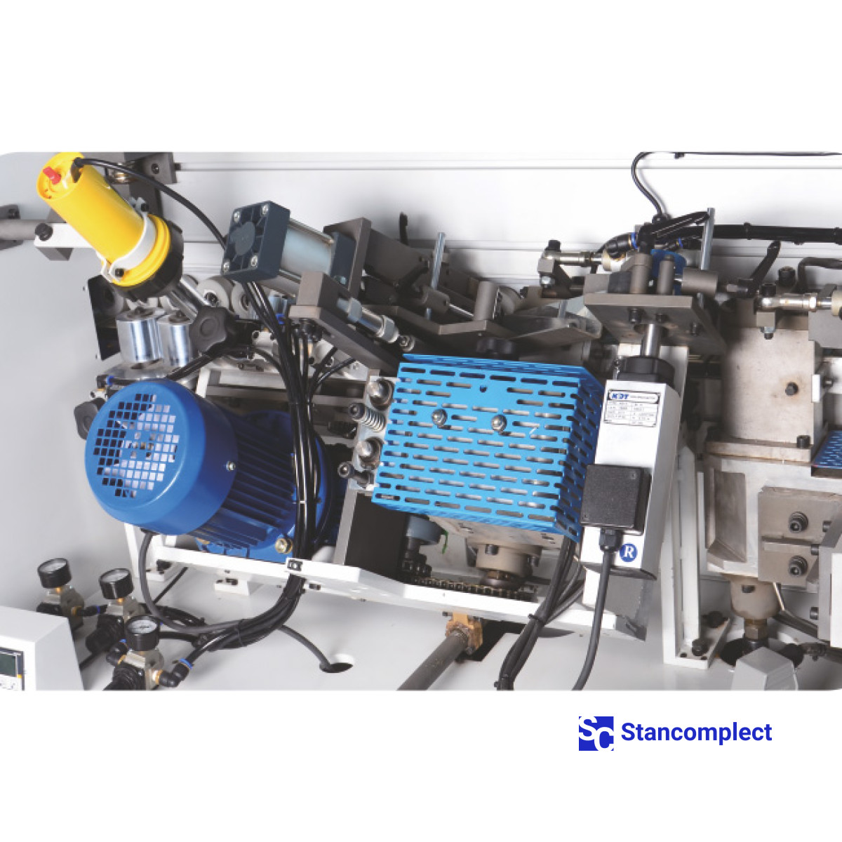 Кромкооблицовочный станок KDT KE-396JB для скошенных панелей